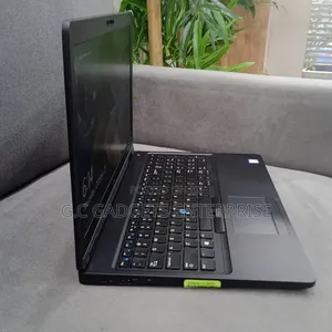 Laptop Dell Precision 3530 16GB Intel Core i7 SSD 512GB