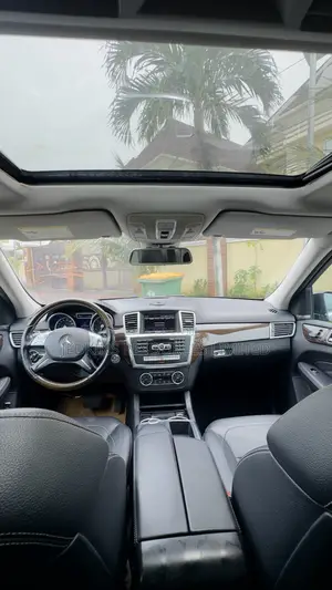 Mercedes-Benz M Class ML350 4MATIC 4dr SUV AWD (3.5L 6cyl 7A) 2015