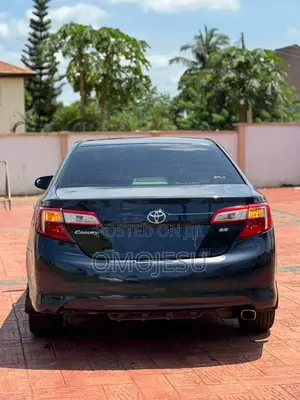 Toyota Camry LE 4dr Sedan (2.5L 4cyl 6A) 2013 Gray
