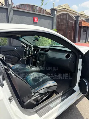 Ford Mustang 2014 White