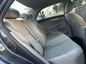 Toyota Corolla LE Special Edition 4dr Sedan (1.8L 4cyl 4A) 2013 Gray