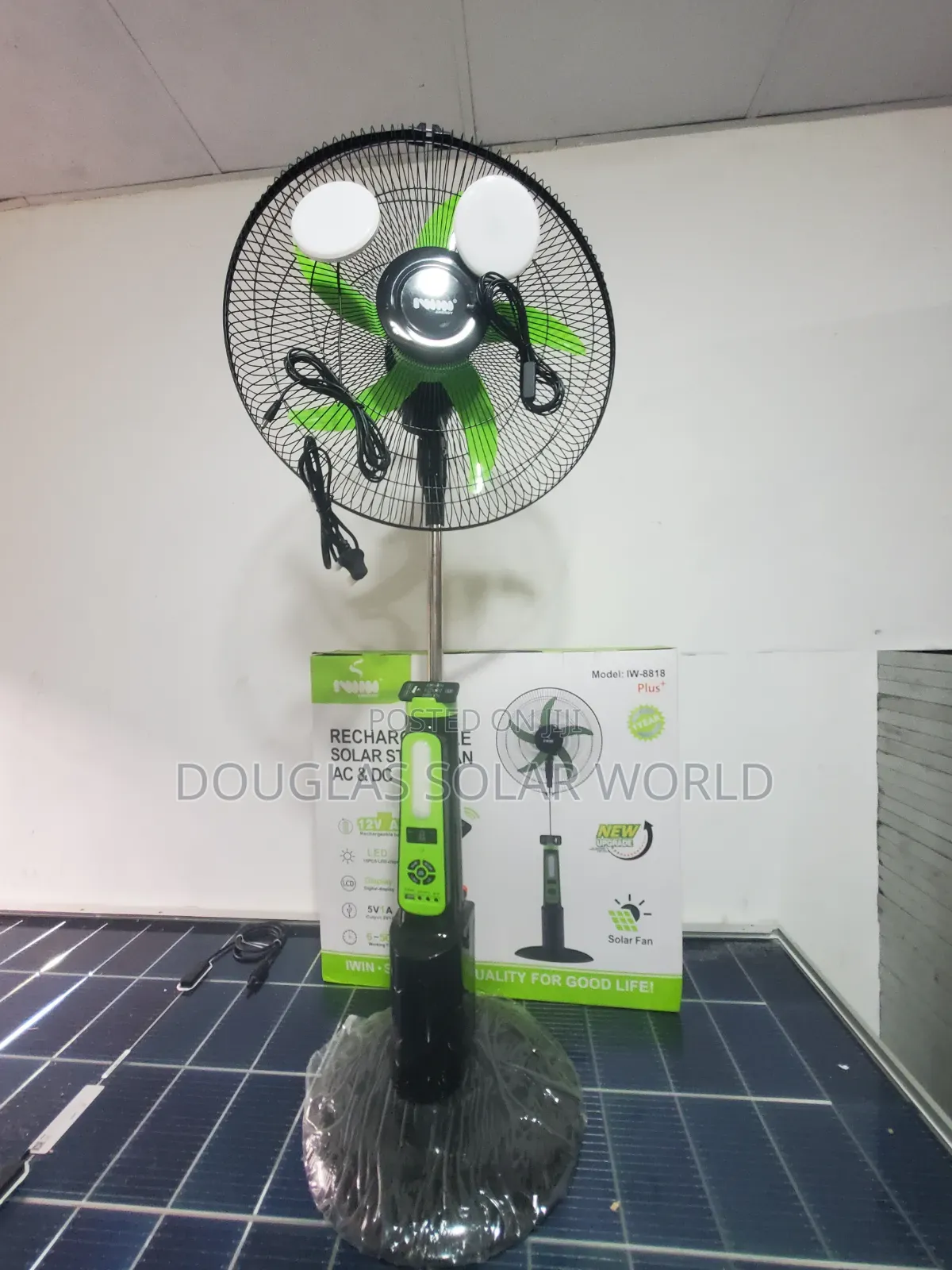 Iwin 18" AC Dc Solar Rechargeable Standing Fan