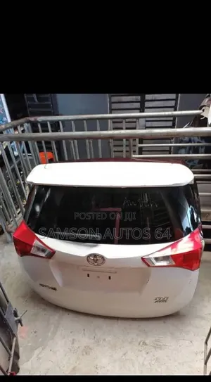 Complete Boot Rav4 2016