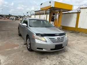 Toyota Camry LE 4dr Sedan (2.4L 4cyl 5A) 2009 Silver