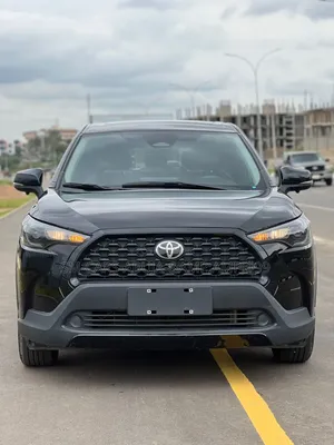 Toyota Corolla Cross XLE 4WD 2024 Black