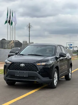 Toyota Corolla Cross XLE 4WD 2024 Black