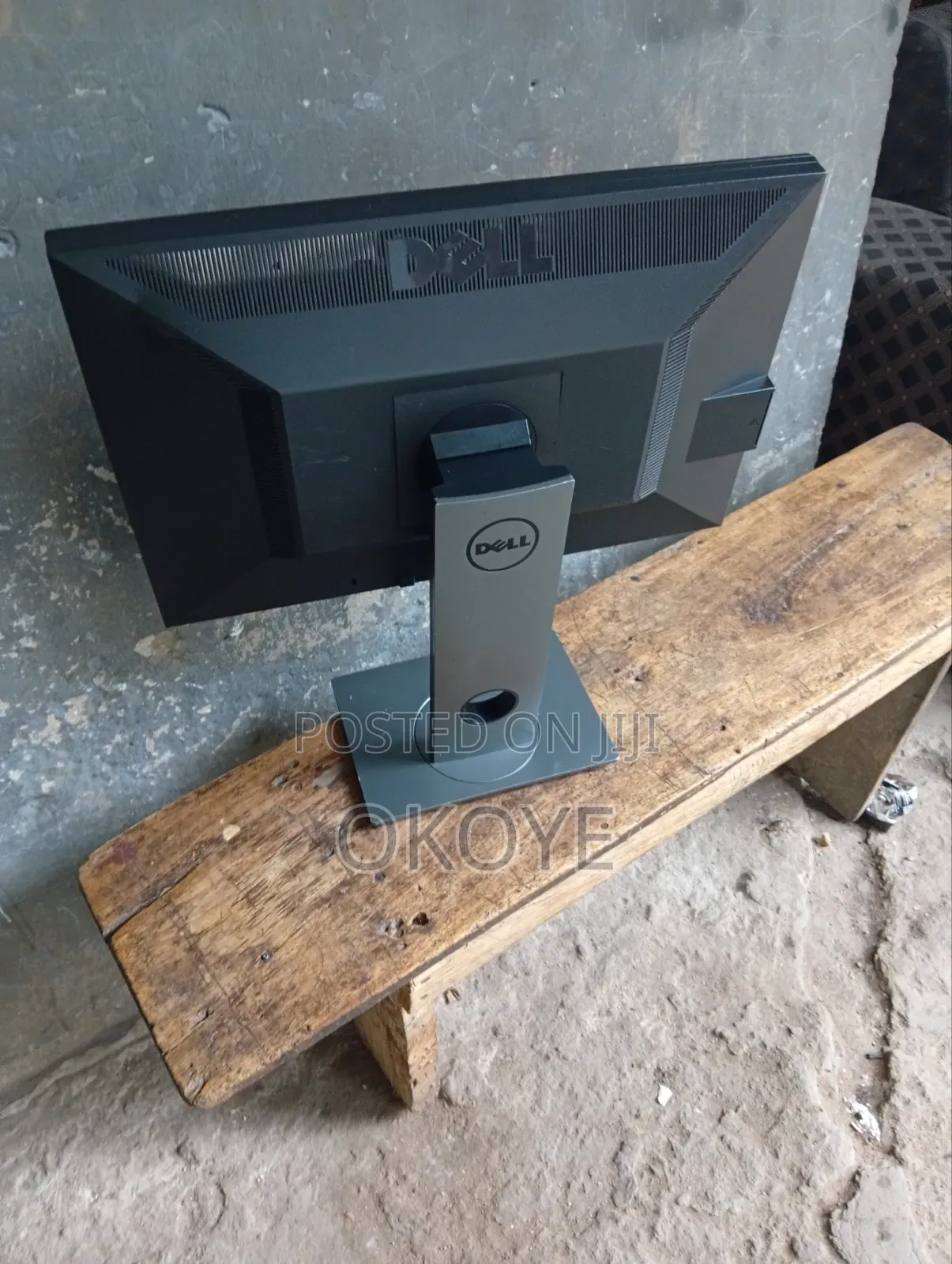 Dell Monitor Flat Screen P2210t