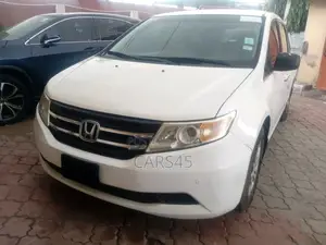 Honda Odyssey 2012 White