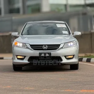Honda Accord Touring 4dr Sedan FWD (3.5L 6cyl 6A) 2013 Silver