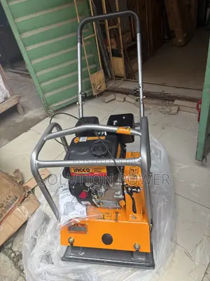 Ingco C90 Plate Compactor