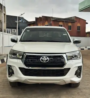 Toyota Hilux 2.0 VVT-i SRX 2011 White