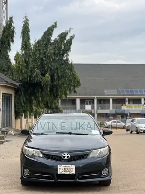 Toyota Camry SE 4dr Sedan (2.5L 4cyl 6A) 2013 Black