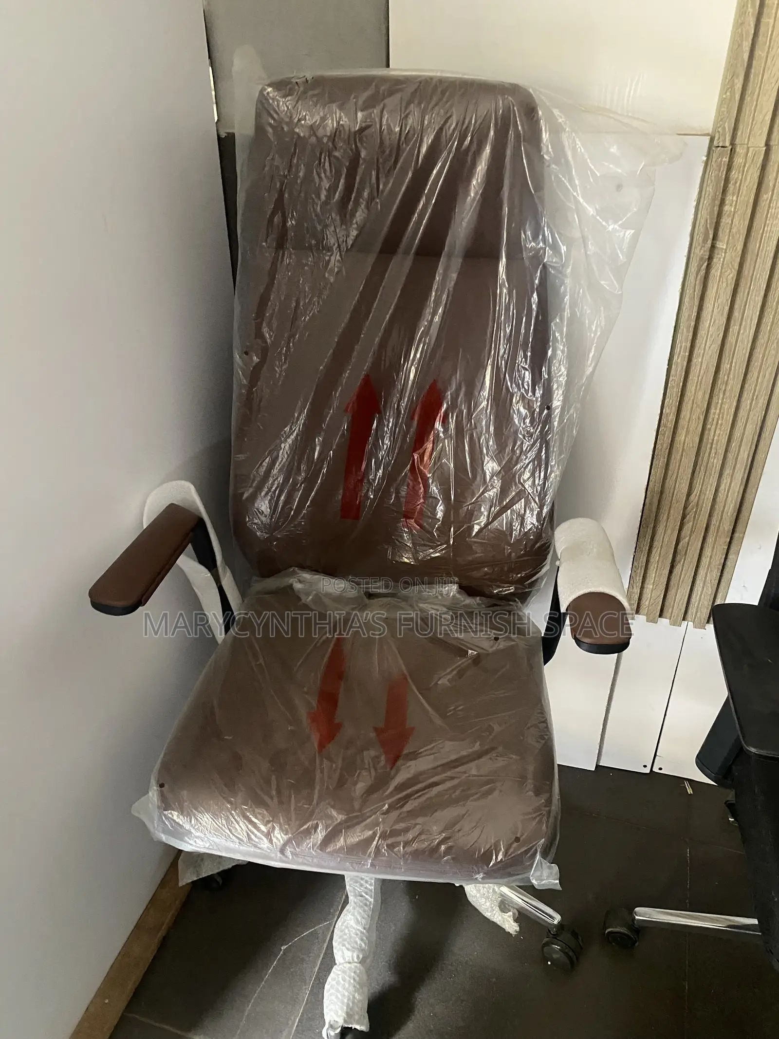  Executive Luxury Office Chair