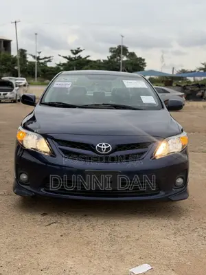 Toyota Corolla S Special Edition 4dr Sedan (1.8L 4cyl 4A) 2013 Blue