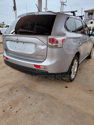 Mitsubishi Outlander 2014 Silver