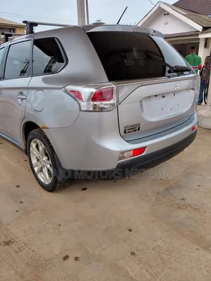 Mitsubishi Outlander 2014 Silver