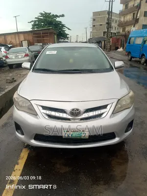 Toyota Corolla 2009 Silver