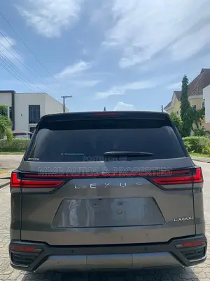 Lexus LX 600 2023 Gray
