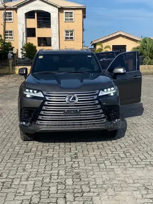 Lexus LX 600 2023 Gray