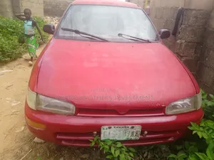 Toyota Corolla Liftback 1997 Red
