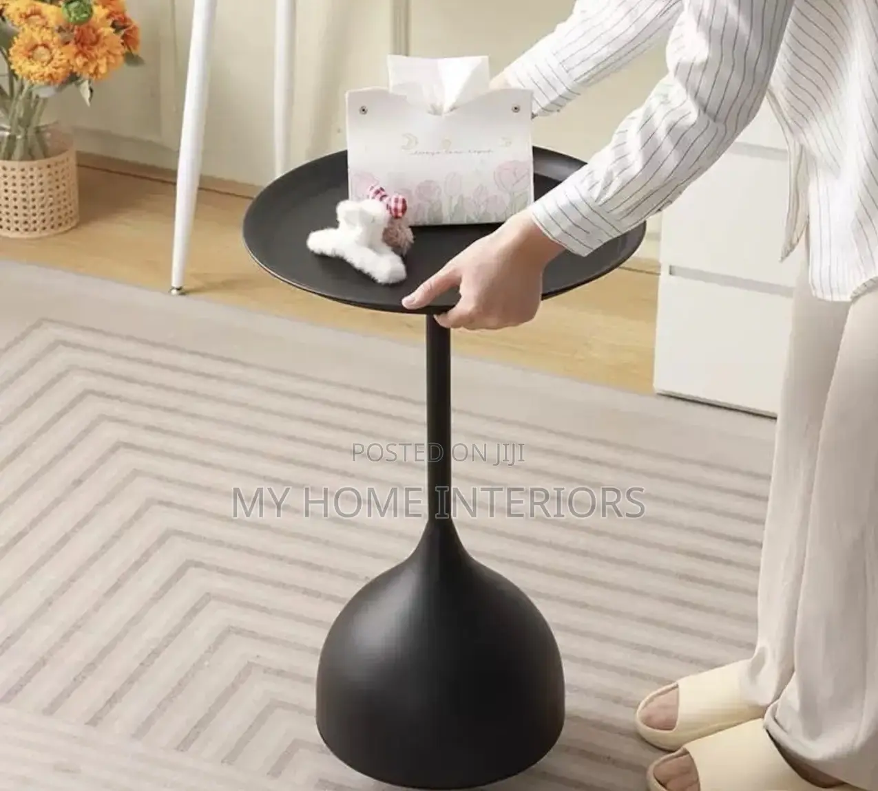 Metal Aesthetic Side Stool