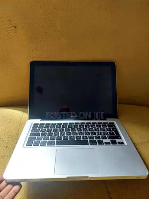 Laptop Apple MacBook 2010 8GB Intel Core i5 HDD 128GB
