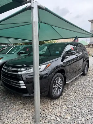 Toyota Highlander XLE 2019 Black