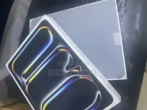 Apple iPad Pro 13 (2025) 256 GB Gray