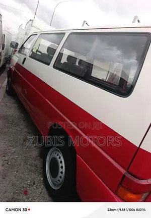 Volkswagen Transporter 2004 Red