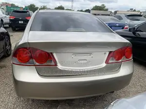 Honda Civic 2008 Gold