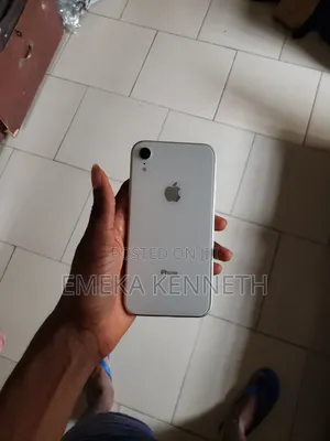 Apple iPhone XR 128 GB White