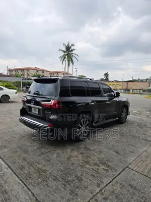 Lexus LX 570 2012 Black