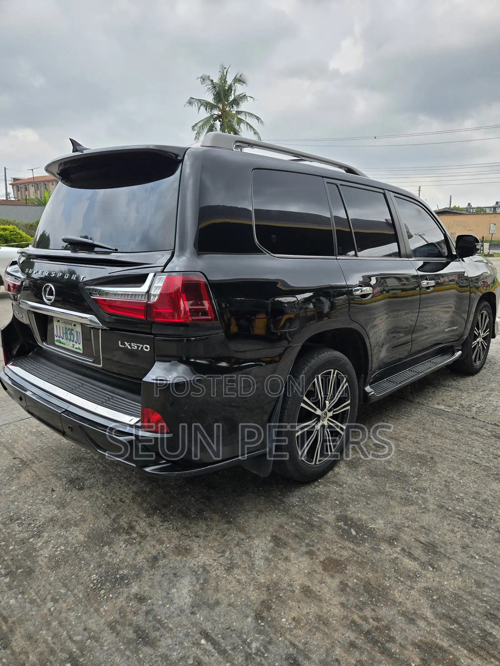 Lexus LX 570 2012 Black