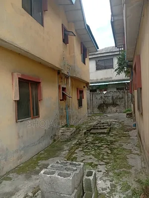 2bdrm Block of Flats in Off Ilom Road, Woji for sale