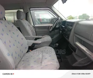 Volkswagen Transporter 2007 White
