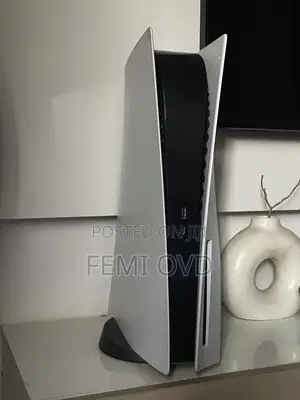 Neat Ps 5 Fat With 2 Consoles and Game