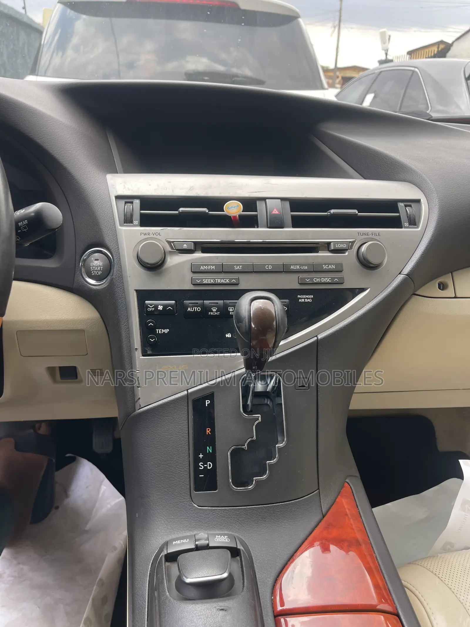 Lexus RX 350 2011 Gold