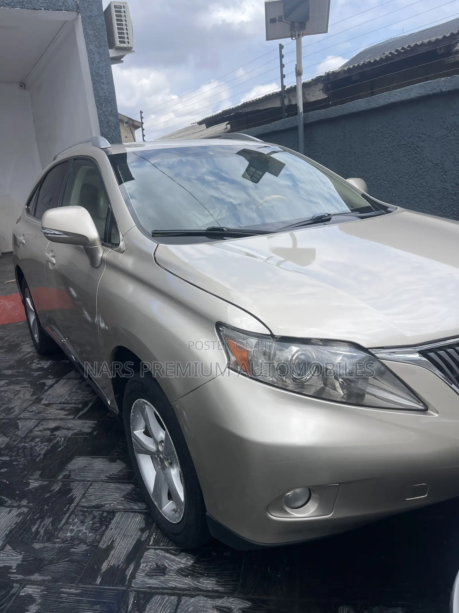 Lexus RX 350 2011 Gold