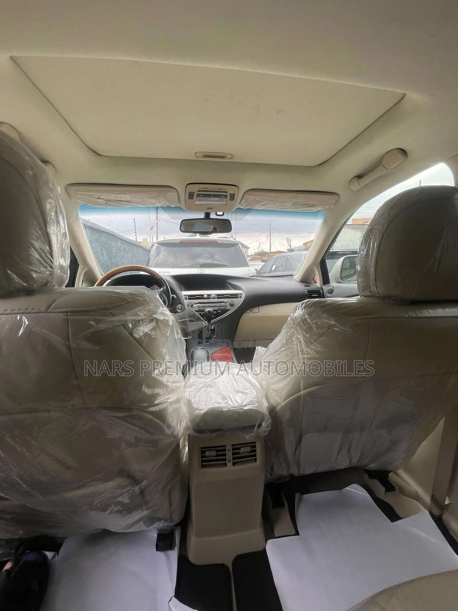 Lexus RX 350 2011 Gold
