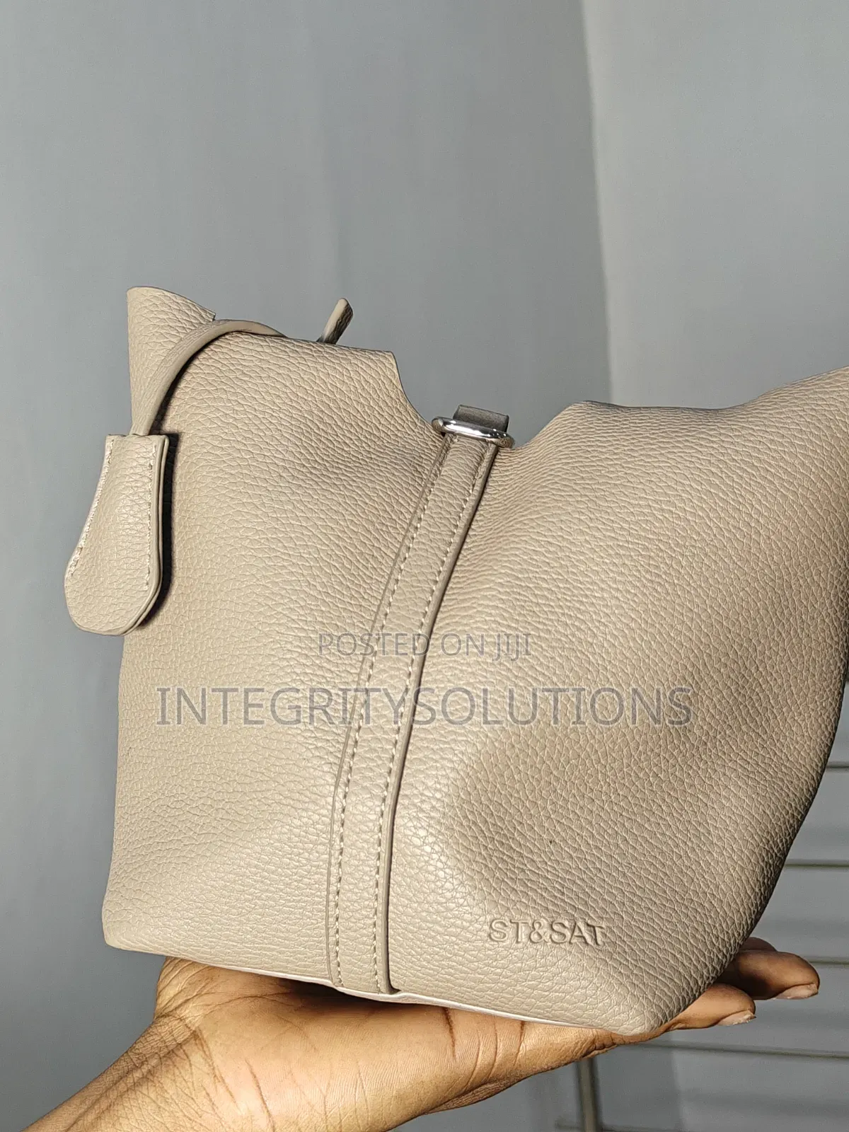 Handbag Classic Bucket-Style Minimalist Tote Bag