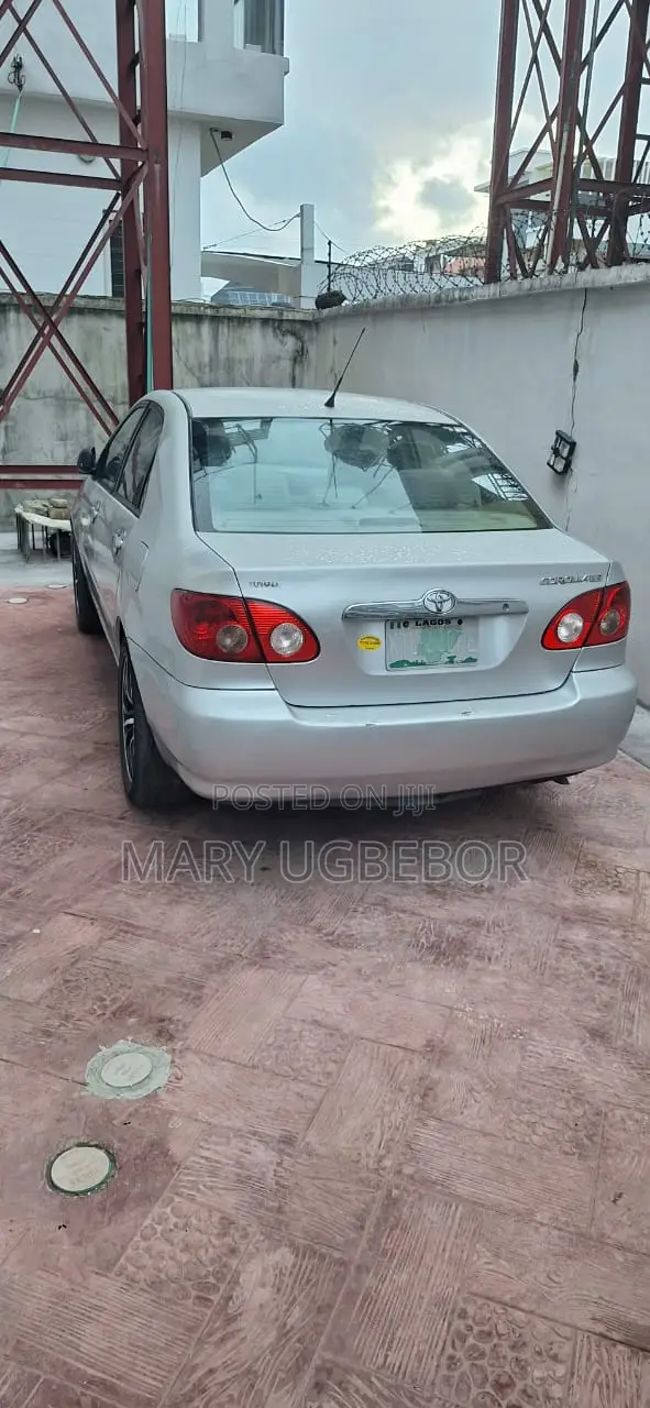 Toyota Corolla 2005 Silver