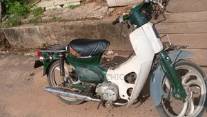 Honda Super Hawk 2025 Green