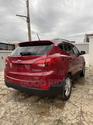 Hyundai Tucson GLS AWD 2013 Red