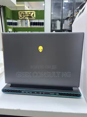 Laptop Alienware M16 R1 16GB Intel Core Ultra 7 SSD 1T