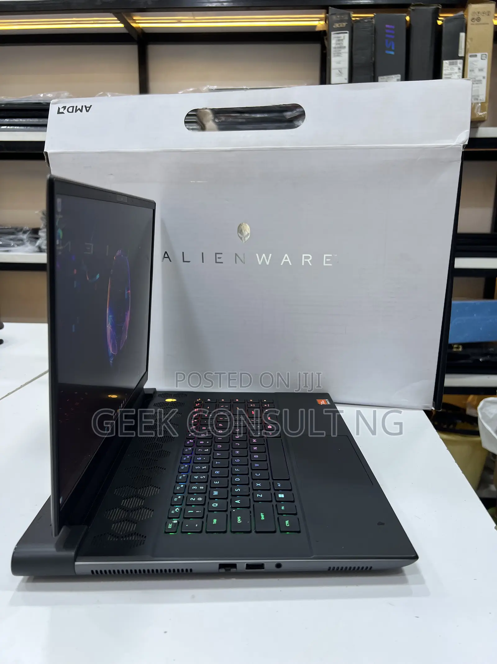 Laptop Alienware M16 R1 16GB Intel Core Ultra 7 SSD 1T
