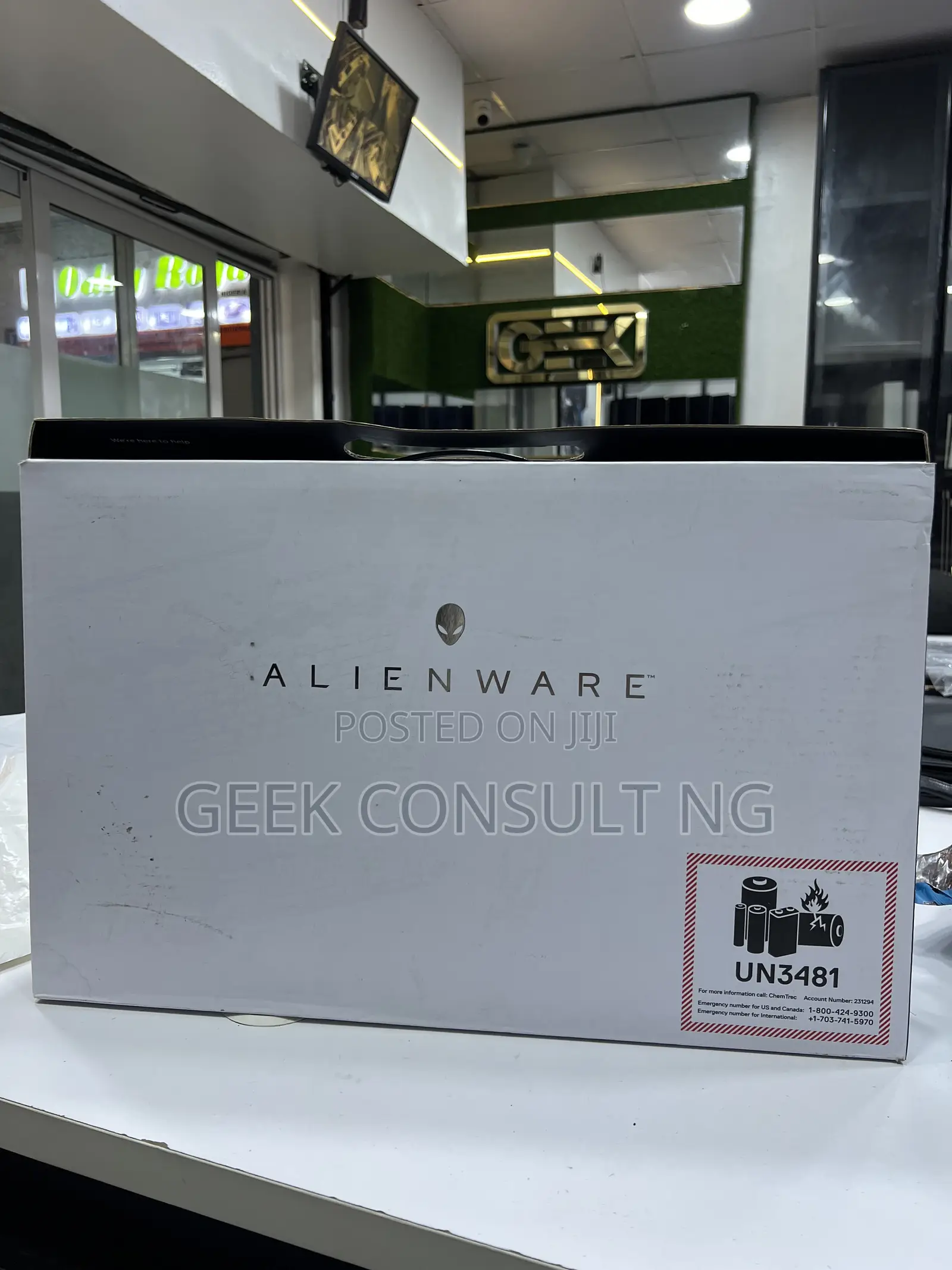 Laptop Alienware M16 R1 16GB Intel Core Ultra 7 SSD 1T