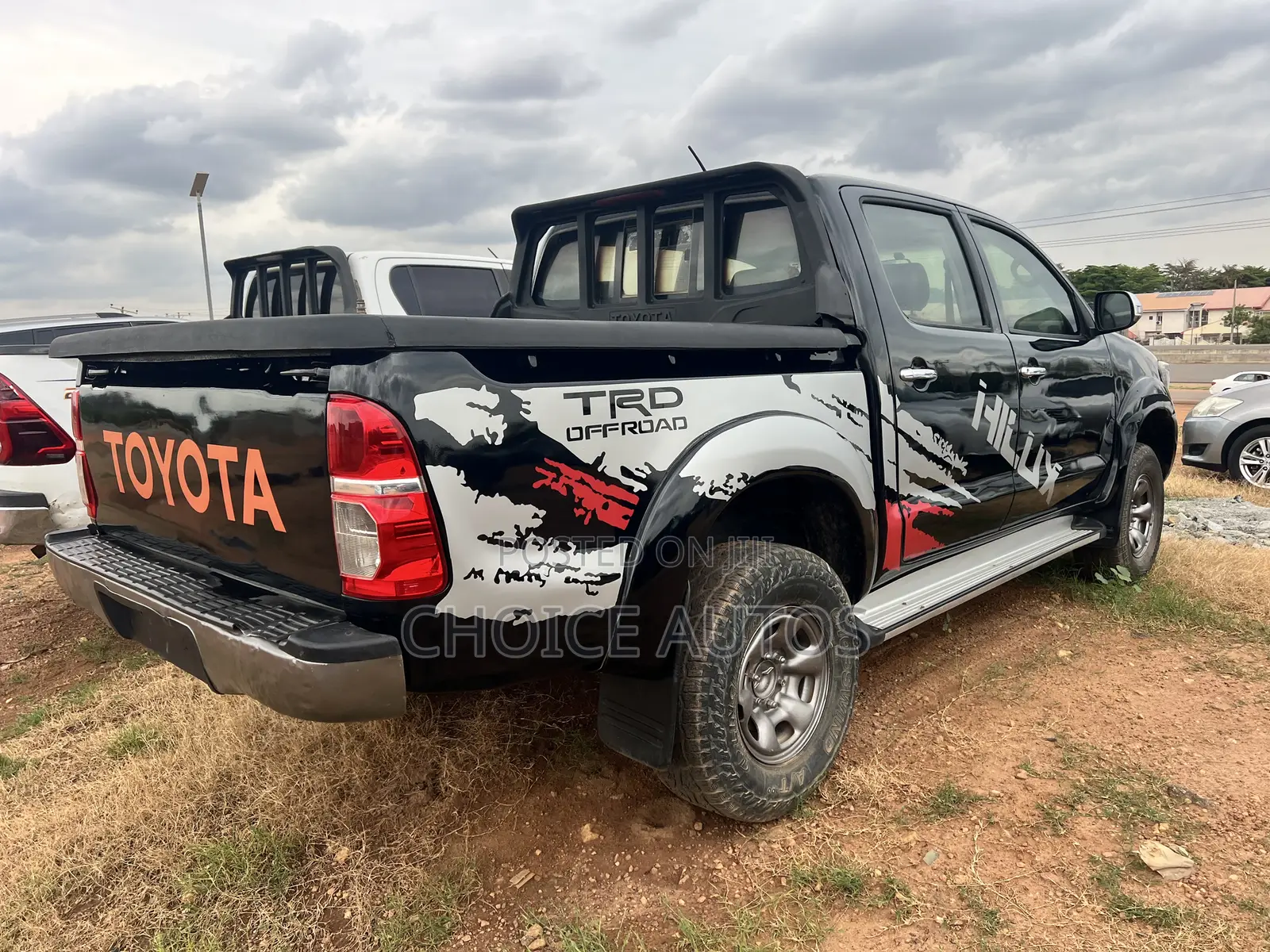 Toyota Hilux 2013 Black