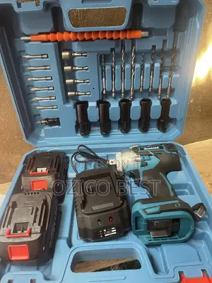 Makita Cordless Impact Wrench Kit