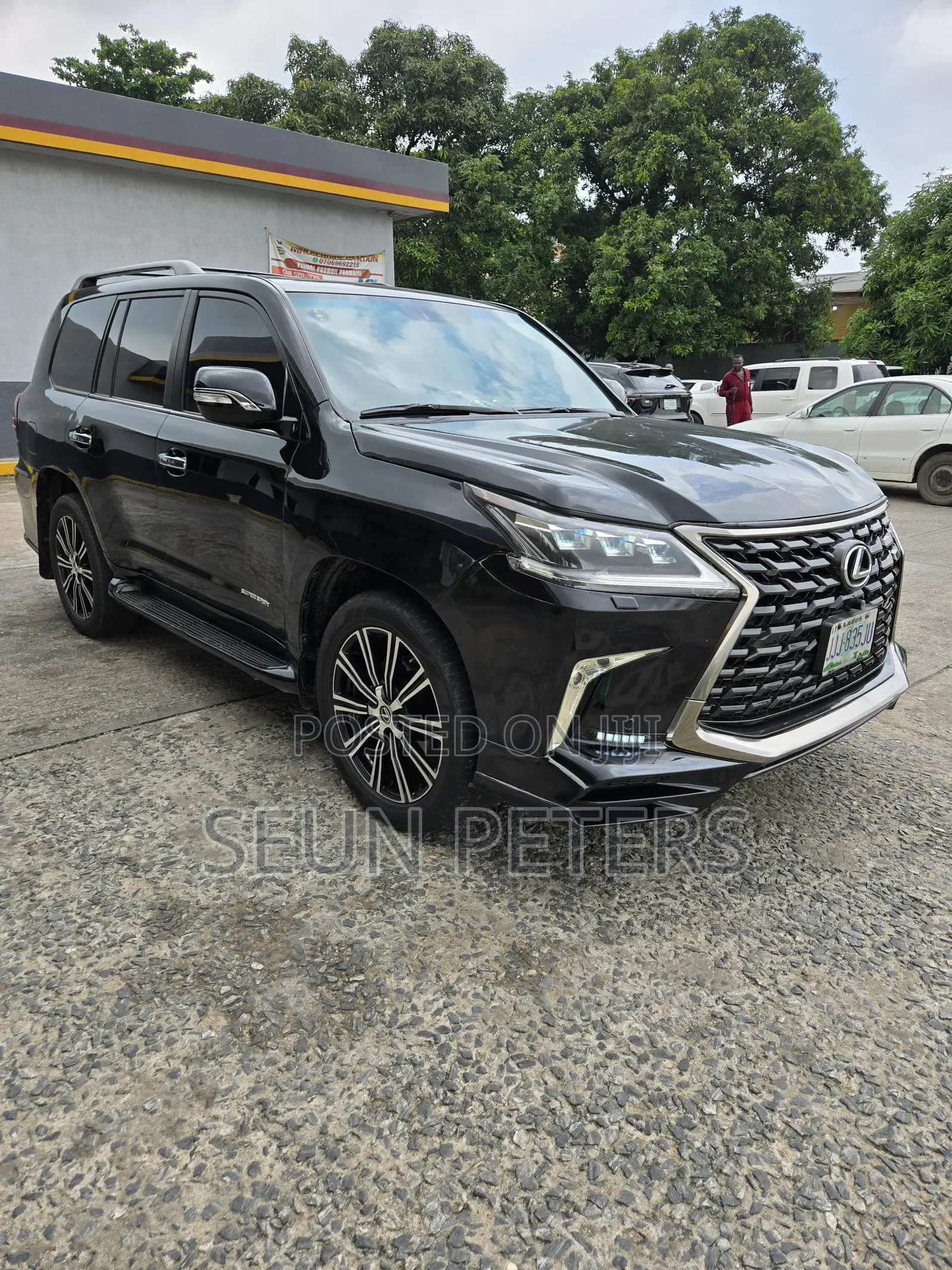 Lexus LX 570 2012 Black