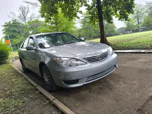 Toyota Camry 2005 Silver